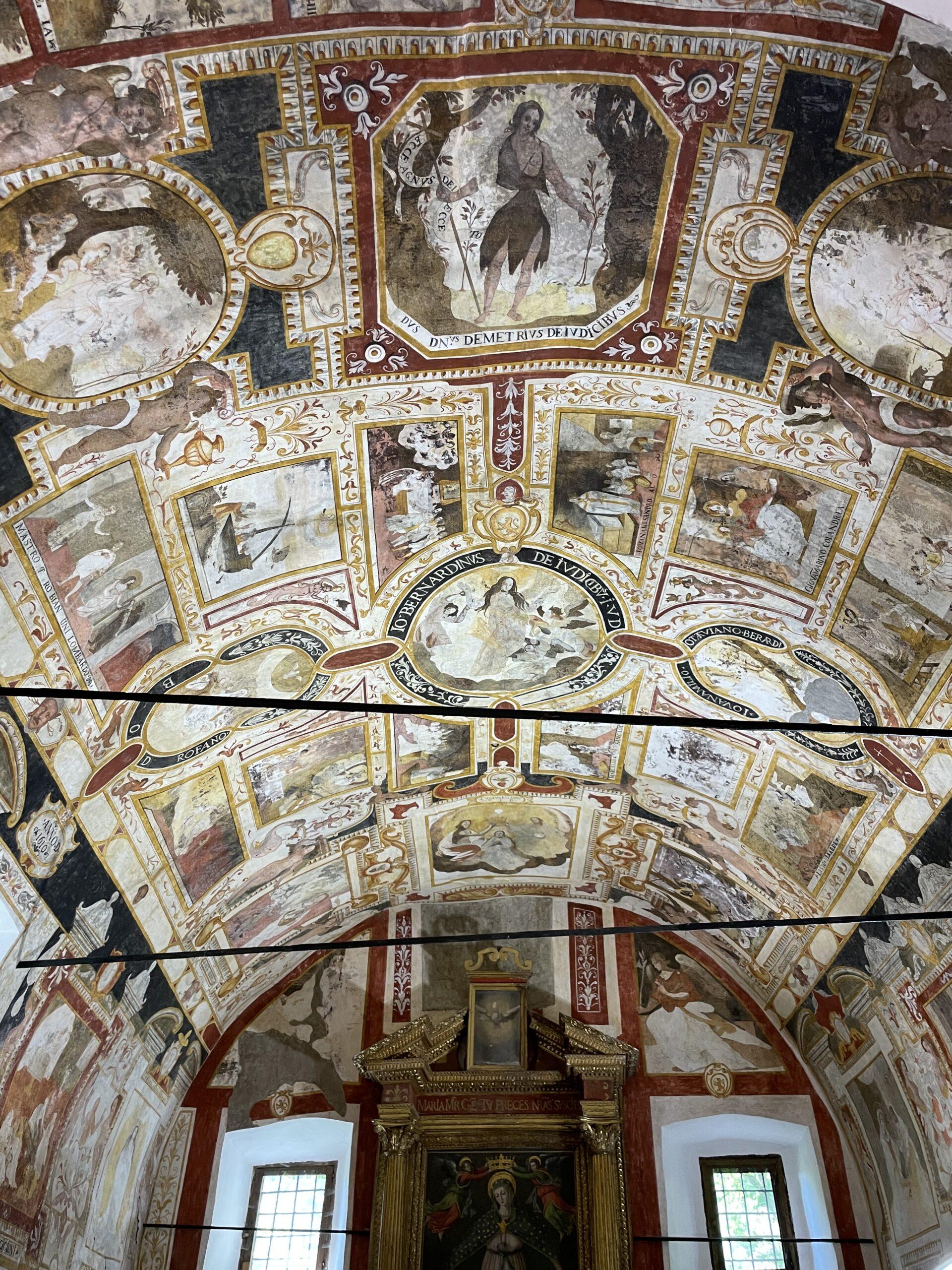 Leonessa - la volta dela chiesa di Santa Maria della Pietà e delle Grazie