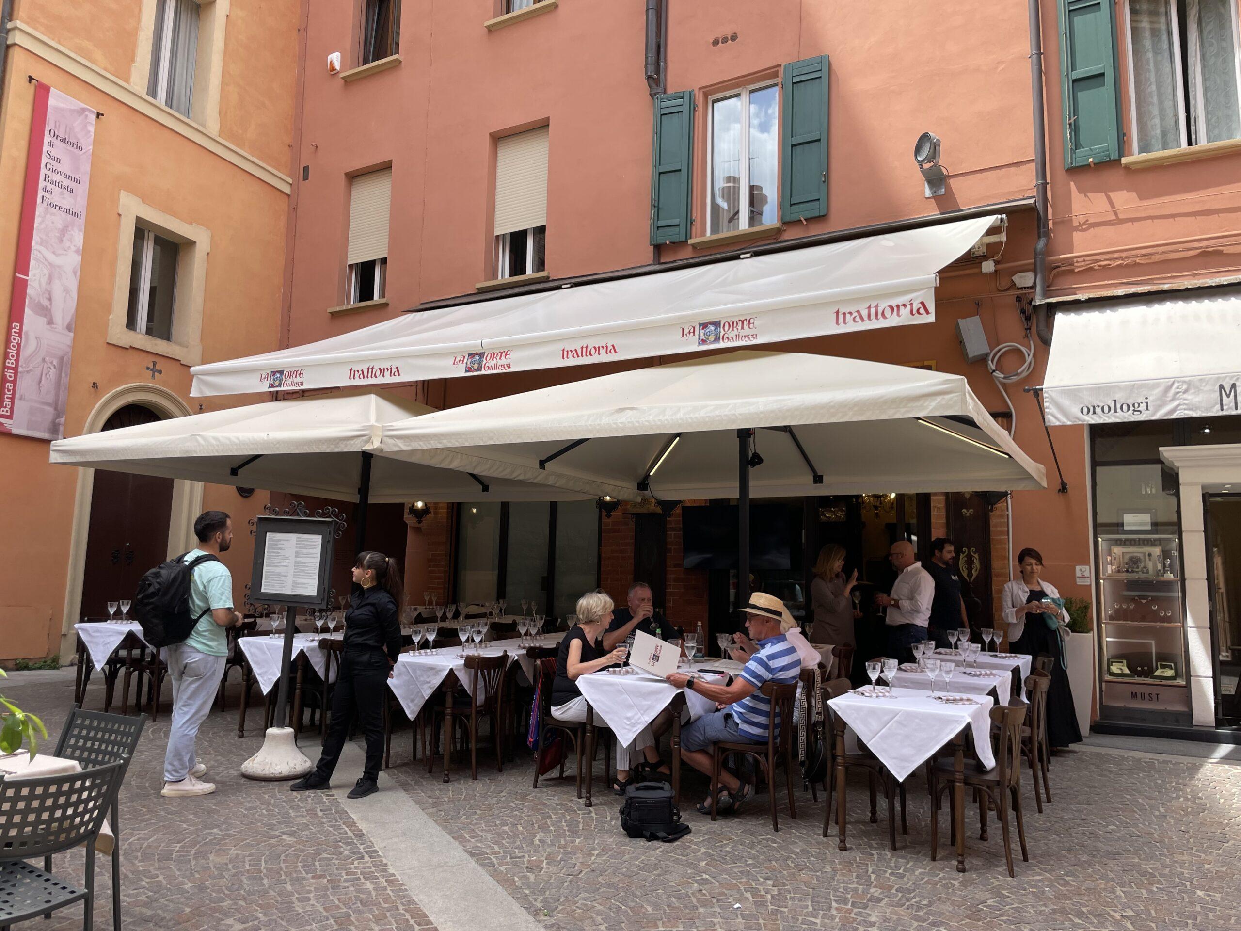 LA TRATTORIA LA CORTE GALLUZZI - ESTERNO