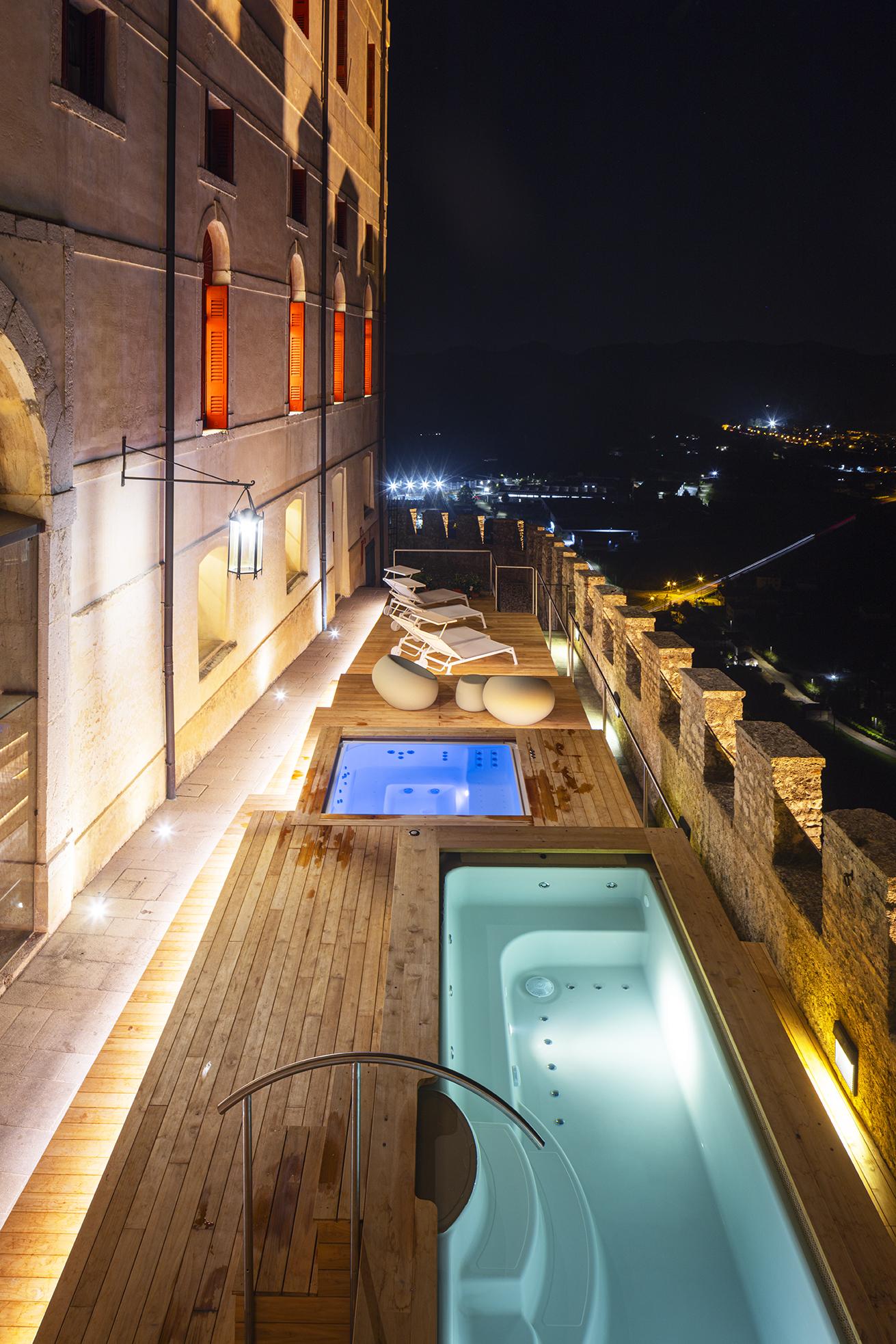 Castel Brando _-le piscine